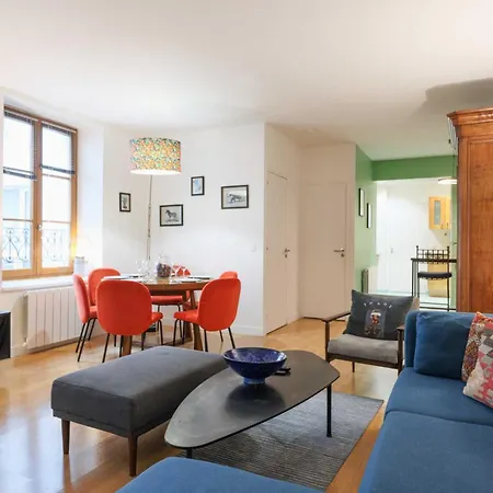 Spacious - 2br 6p - Bastille Apartment *